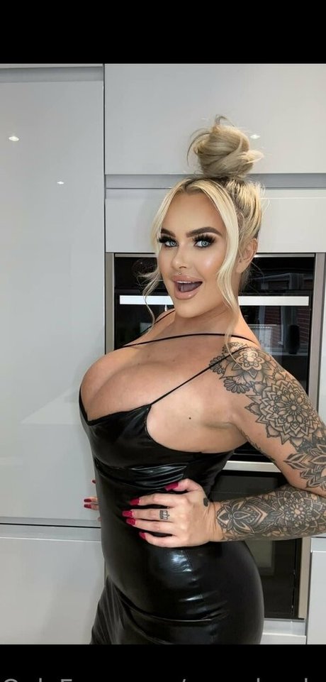 Porscheplatinum adult actress img