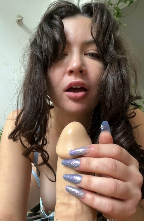 emiliamars model image