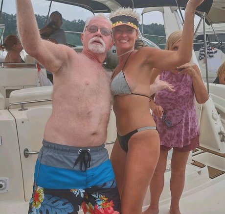 Baddie2thebone hd actress photos