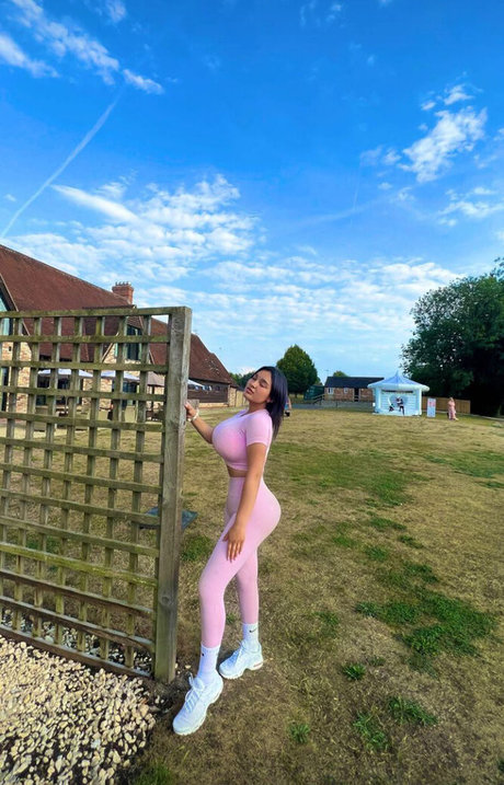 Karina Grinberryall star art photos