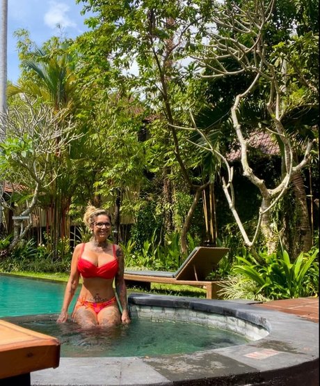 Winnie Nielsen star adult pictures