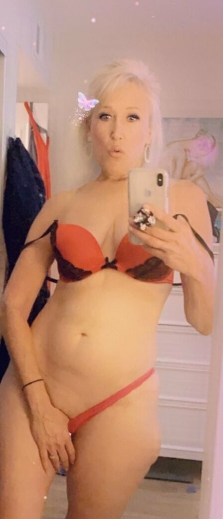 suzieandhannahfree pornstar nice pic