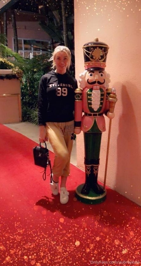 aubreykate beautiful pornstar pic