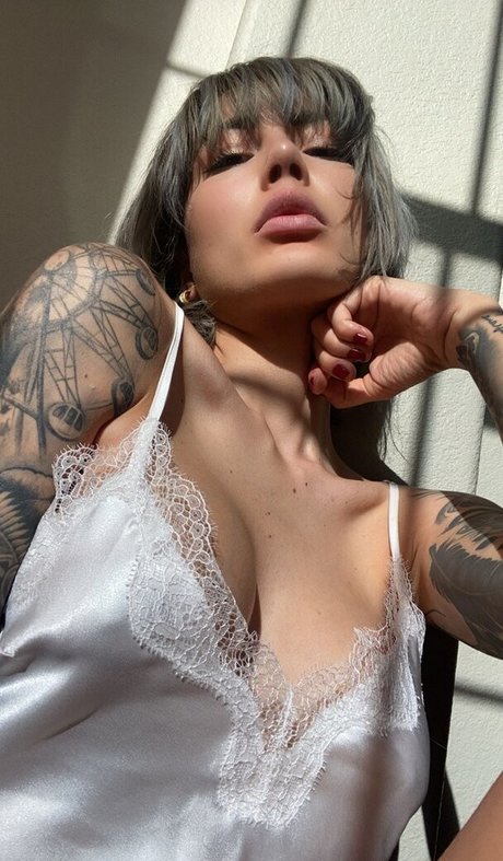 Natyash nude pornstar pics