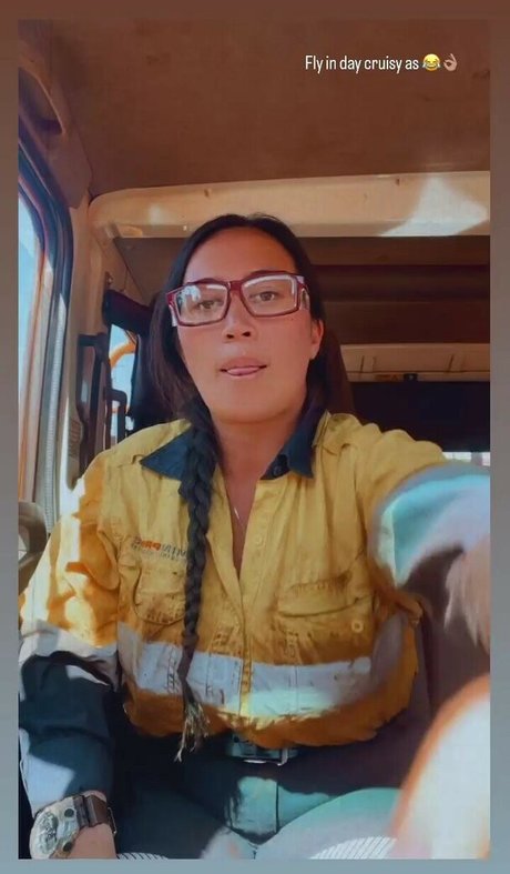 lyn ahayz pornographic model photos