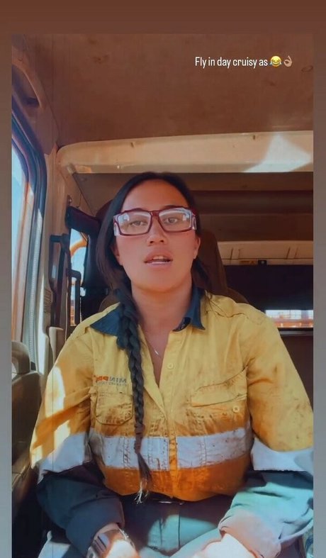 lyn ahayz pornstar hd photos