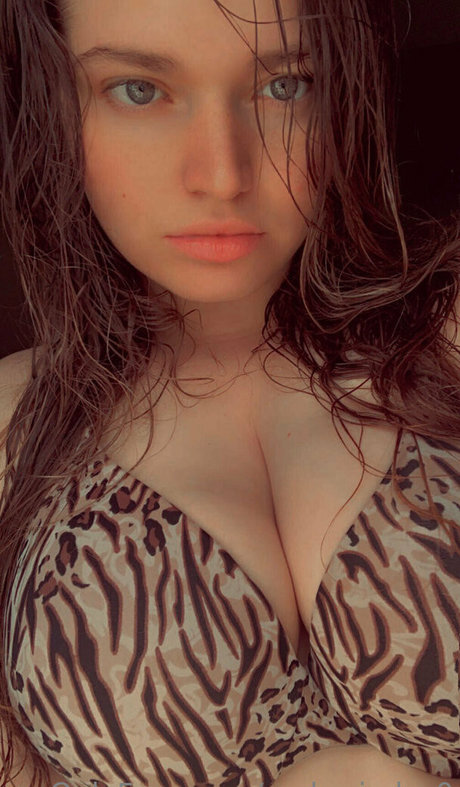 amberjade 0 star adult photos