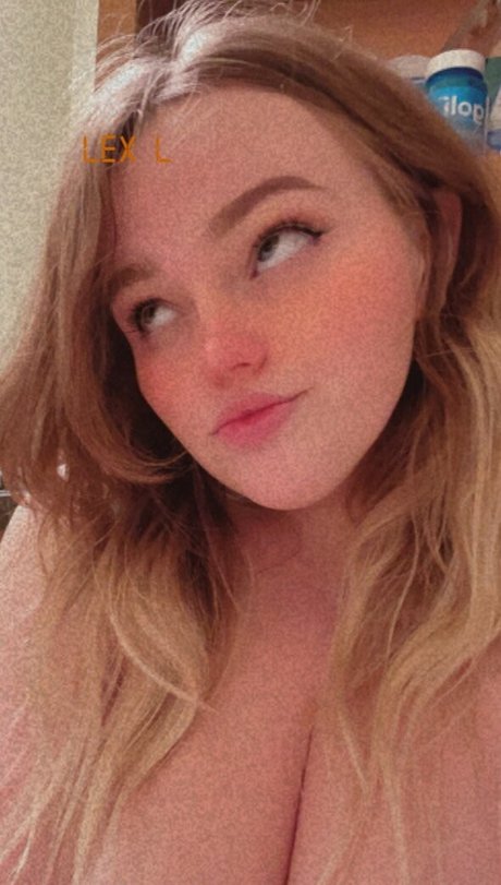 Lexy Kagamine erotic pornstar pic