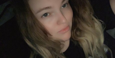 Lexy Kagamine model nudes picture