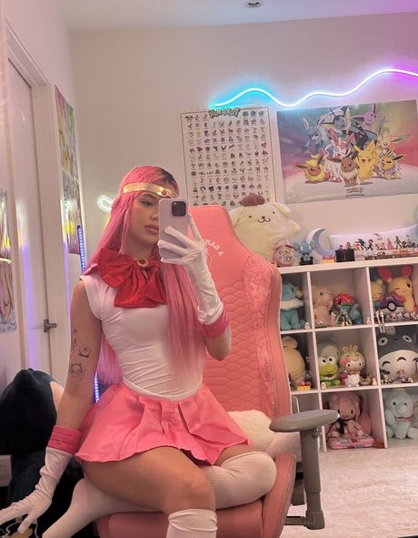 Luvstruck pornstar exclusive photo