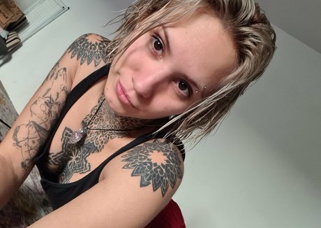 luzzchan pornstar nice img