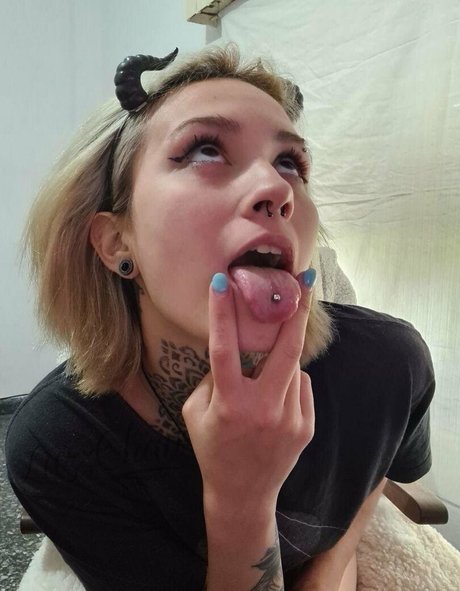 luzzchan sexy star images