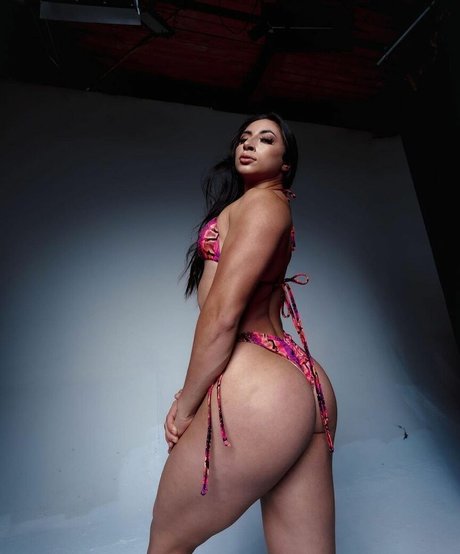 swolsmol pretty actress photos