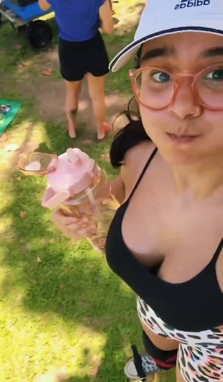 Bella Barp top pornstar pictures