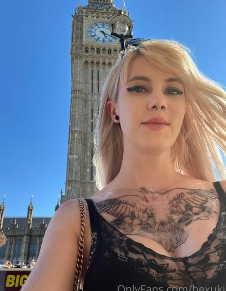 Bexuki free actress photos