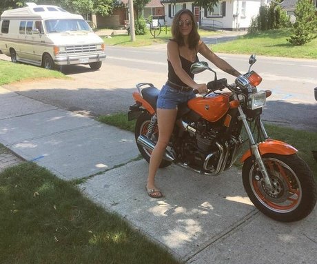 Taylor Francis naked actress picture