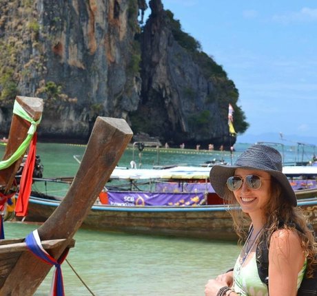 Taylor Francis star naked img