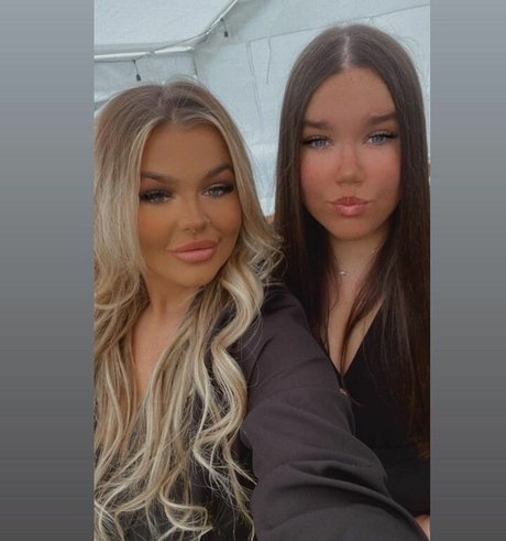 Kayleigh Thomsen model porn photo