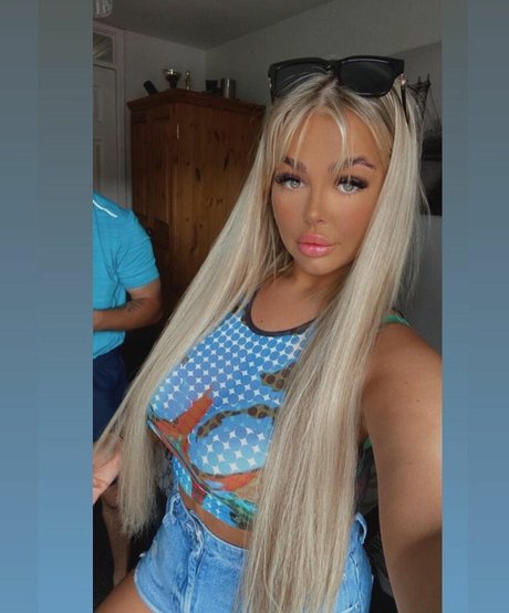 Kayleigh Thomsen star adult pic