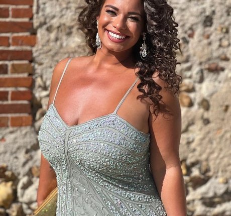 beautiful babe onlyfans exclusive archive