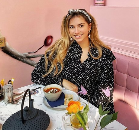 Sensi Lowe model nice pic