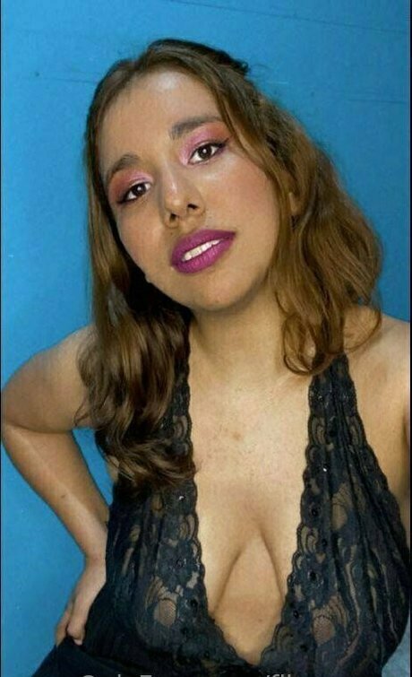 filomenna model hot photo