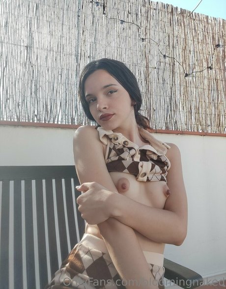 bloomingnaked naked actress img