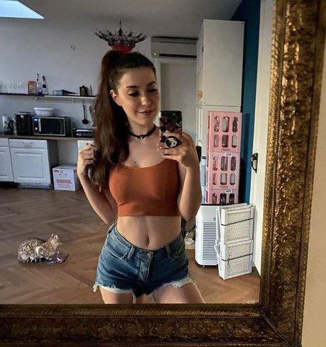 Anni The Duck best model galleries