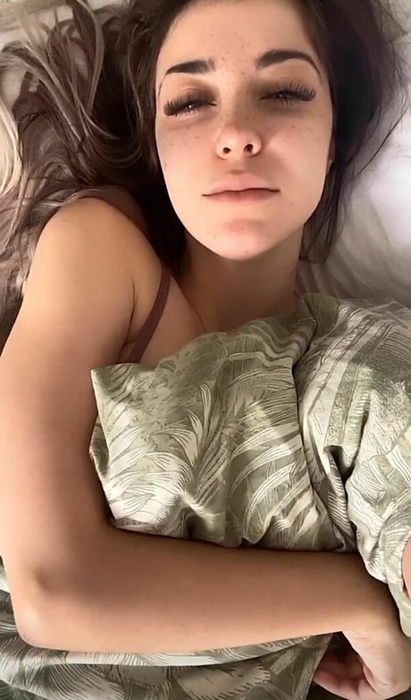 Anni The Duck free actress archive