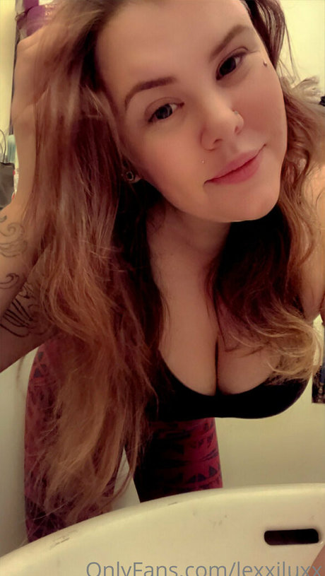 lexxiluxx high quality pornstar pic