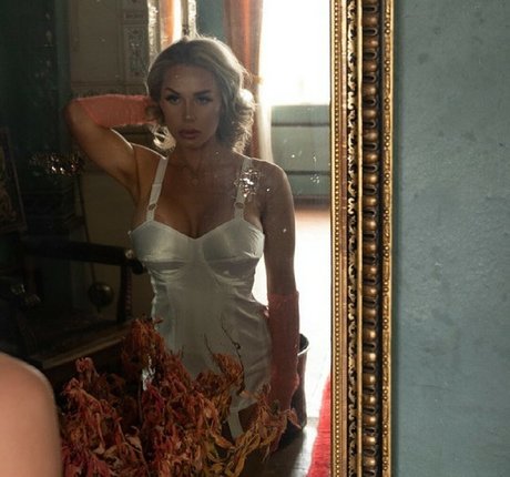 Nadja Steding adult model galleries