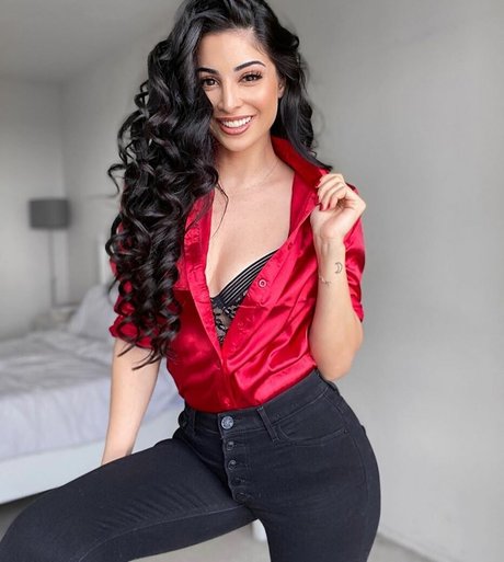 Elwa Saleh nudes pornstar gallery