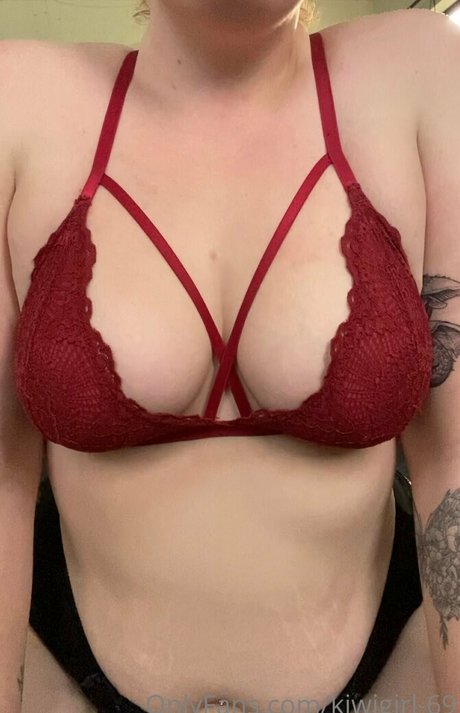 kiwigirl 69 model exclusive photo