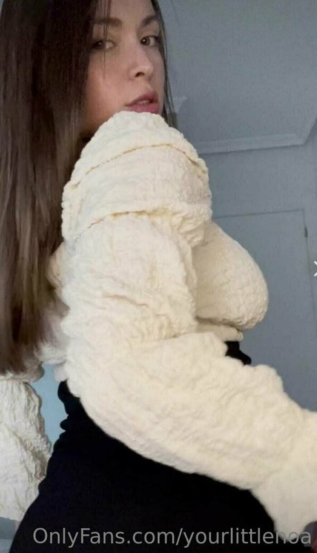 yourlittlenoa model pornographic photos