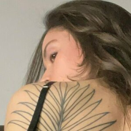 yourlittlenoa pornstar high quality image