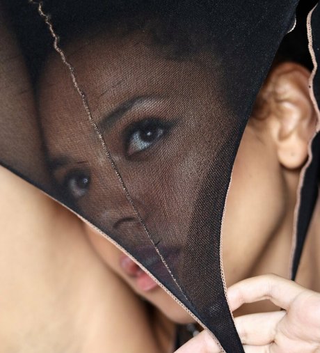 Djouliet Amara beautiful actress gallery