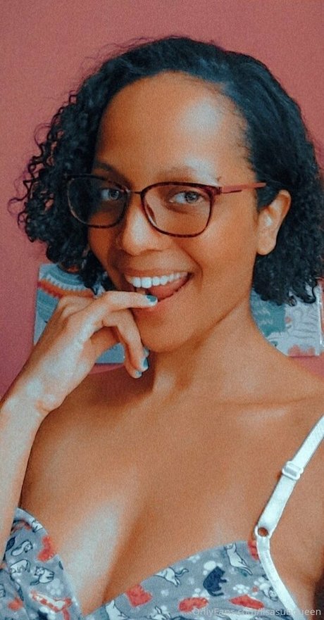 lisasubqueen model nudes pics