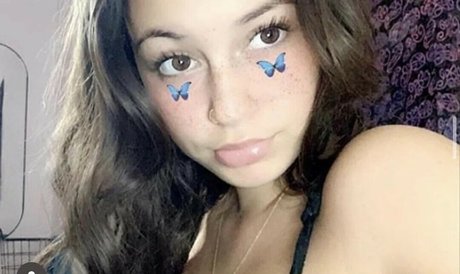 Willow Jade xxx pornstar img