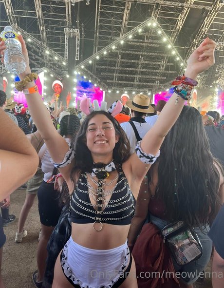 meowlenna star sexy photo