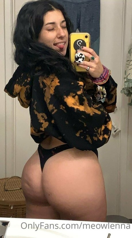 meowlenna nice actress photo