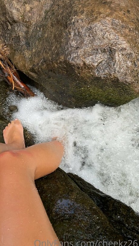 cheekz26 model nude galleries