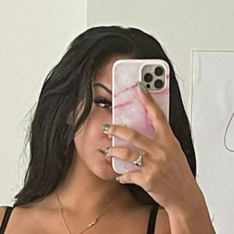 kayla v hot actress img