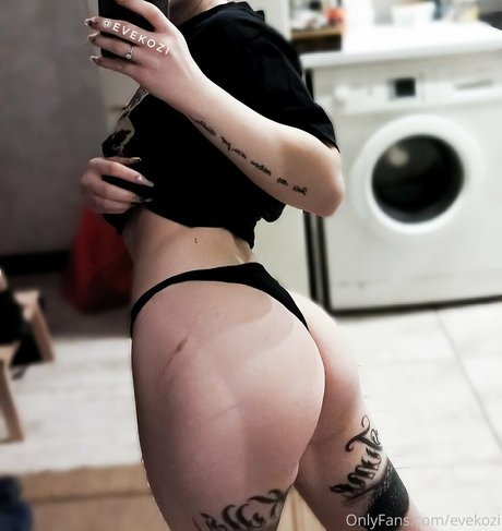 skylarwhitevip star photo