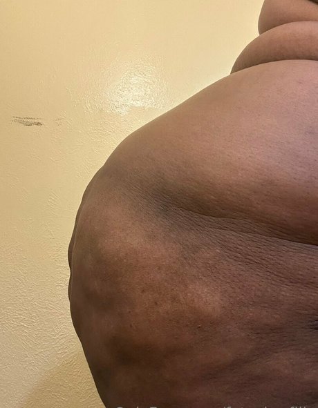 fatcake filla nudes model photos