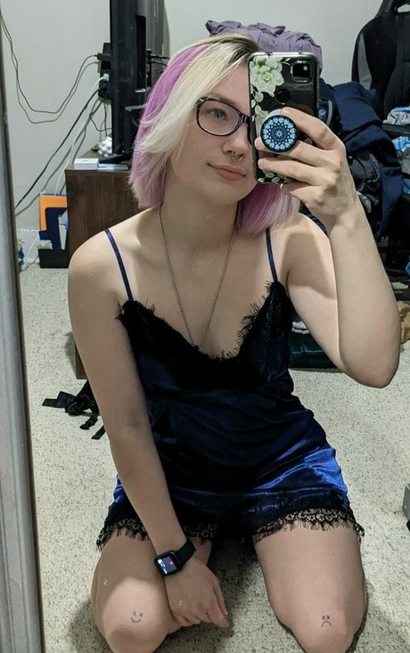 reckitrexi nude actress picture