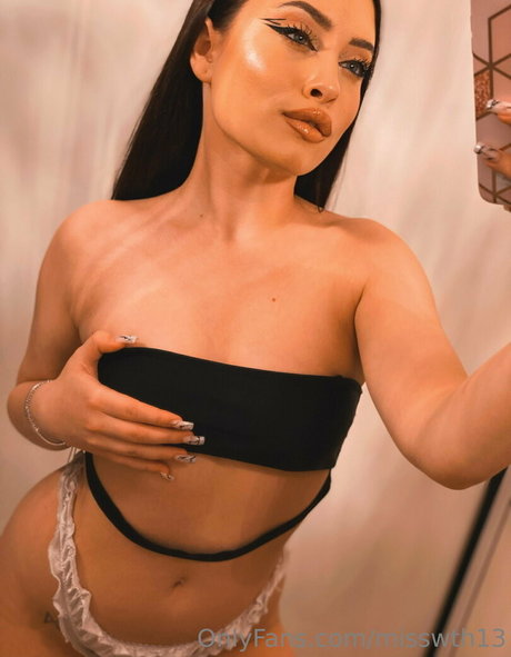 Arielleflame pornstar high quality pics