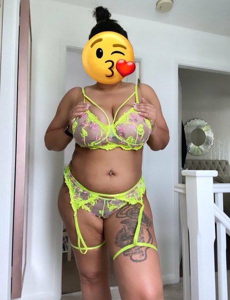 Kcupsbrunette pornstar free pictures