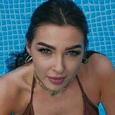 cassie swallows hot pornstar pic