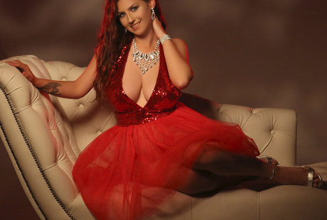 BelovedKhlloe star high quality images