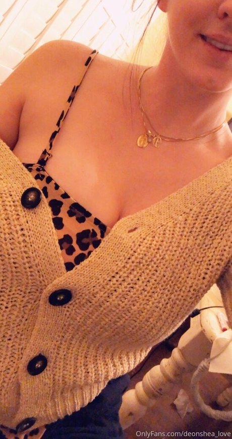 deonshea love beautiful pornstar photos